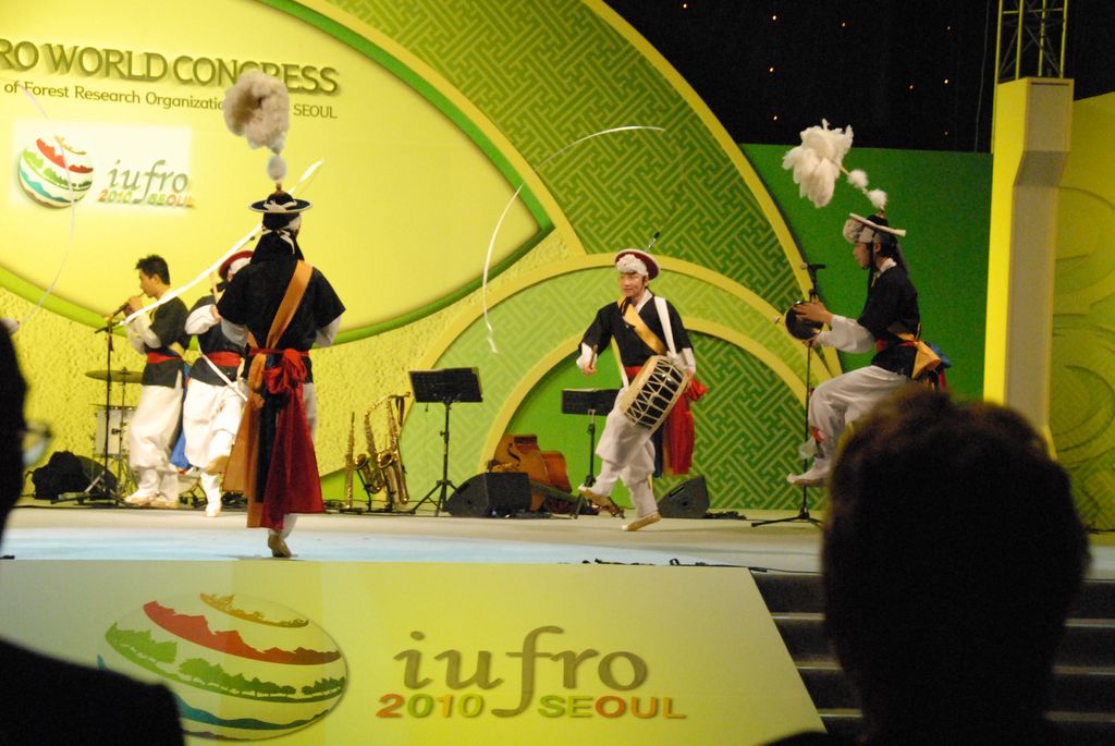 100823IUFRO_160.JPG