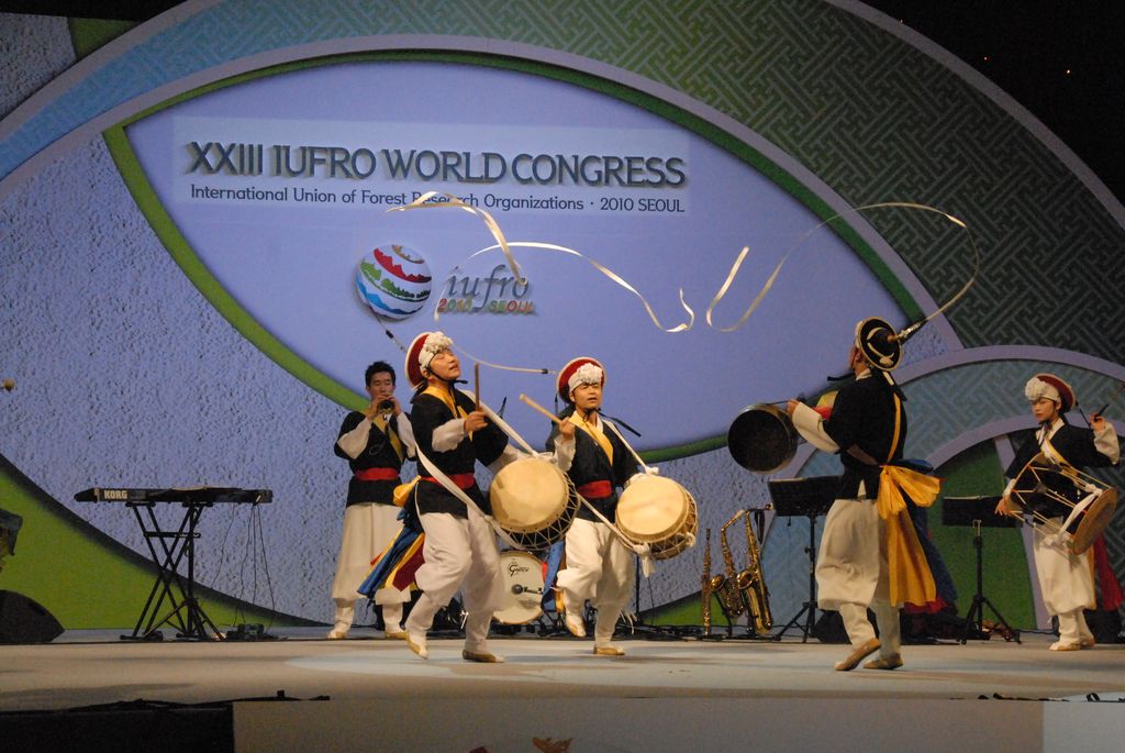 100823IUFRO_181.JPG