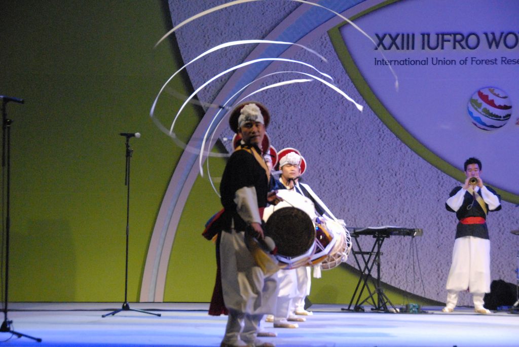 100823IUFRO_188.JPG