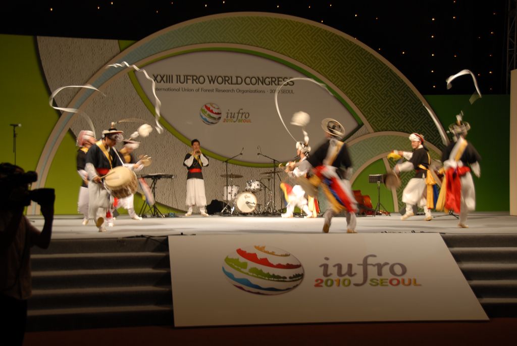 100823IUFRO_191.JPG