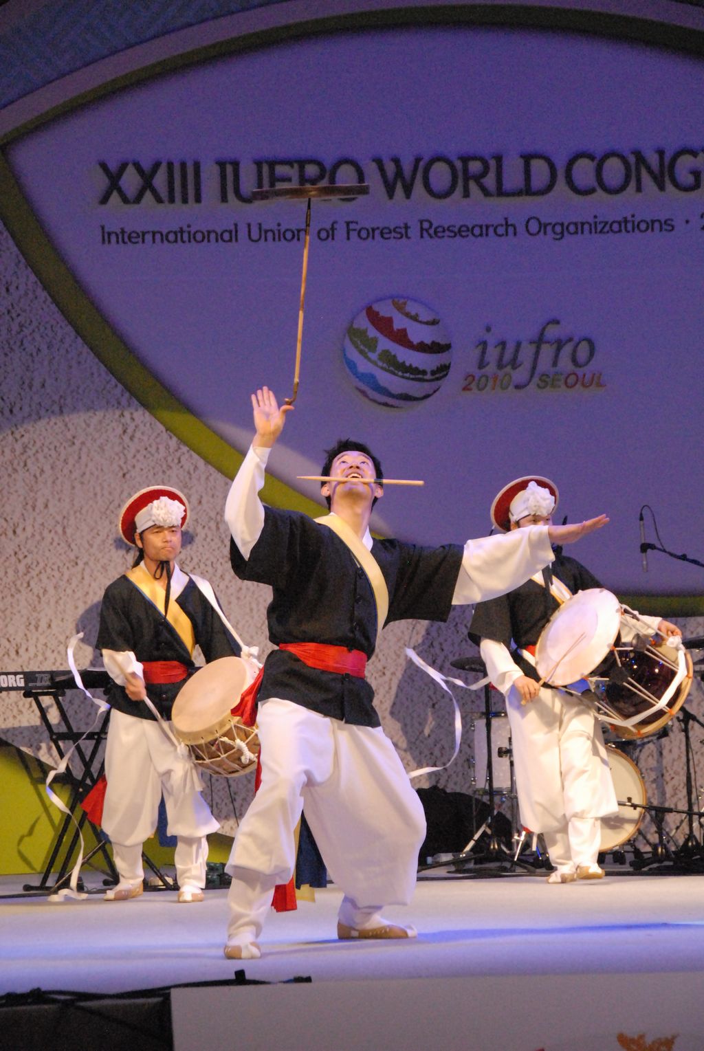 100823IUFRO_221.JPG