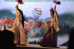 100823IUFRO_009.JPG