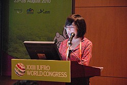 100823IUFRO_094.JPG