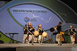 100823IUFRO_181.JPG