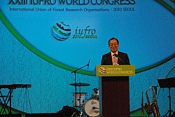 100823IUFRO_252.JPG