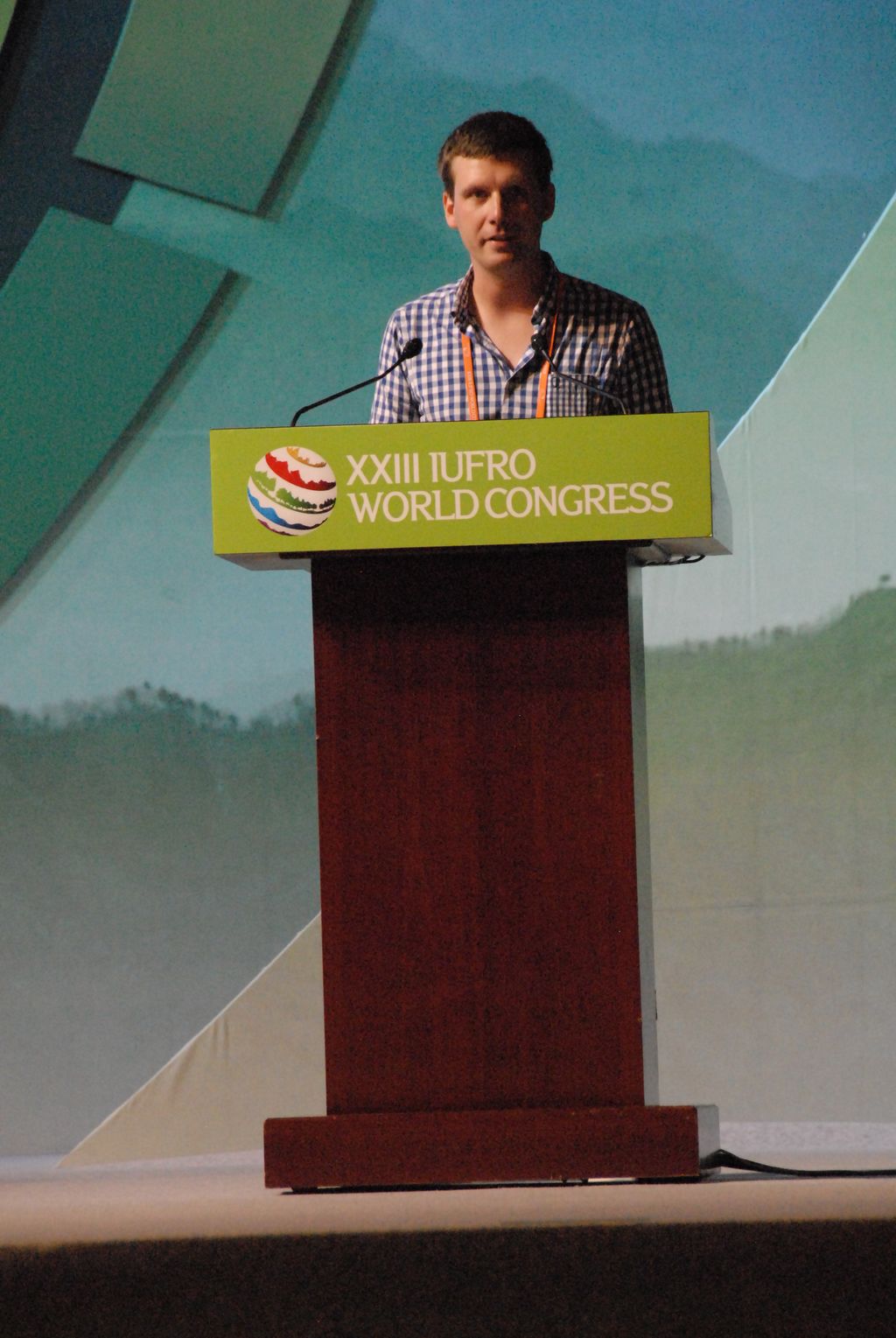 100825IUFRO_046.JPG