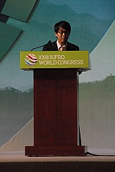 100825IUFRO_049.JPG