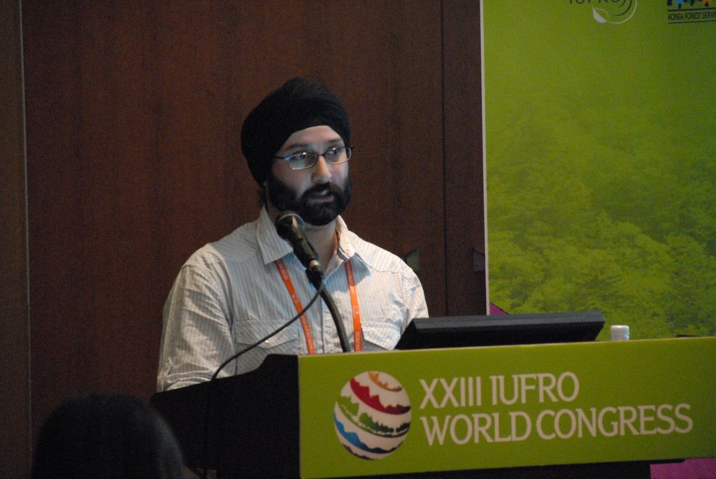 100827IUFRO_108.JPG