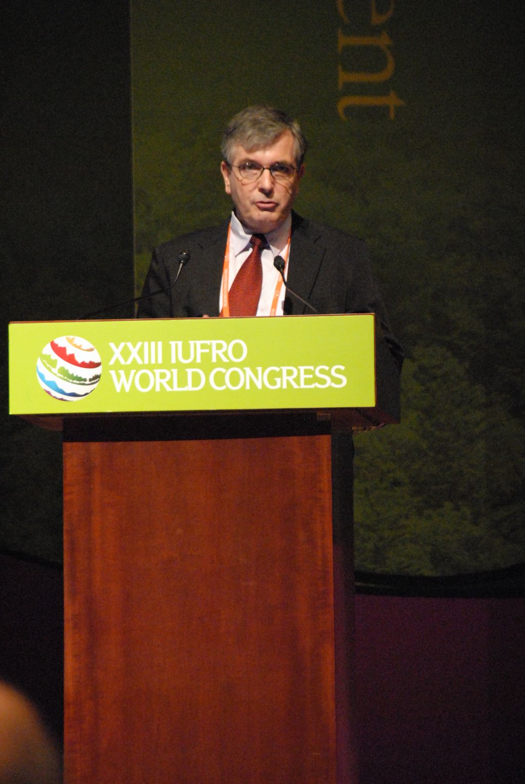100828IUFRO_048.JPG
