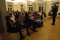 081118_002_MEG-FEM.JPG 081118_002_MEG-FEM.JPG