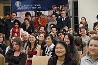 081118_351_MEG-FEM.JPG 081118_351_MEG-FEM.JPG