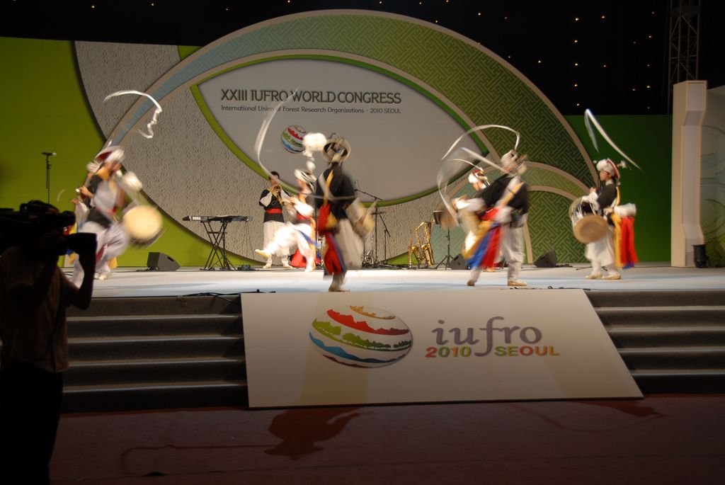 100823IUFRO_192.JPG