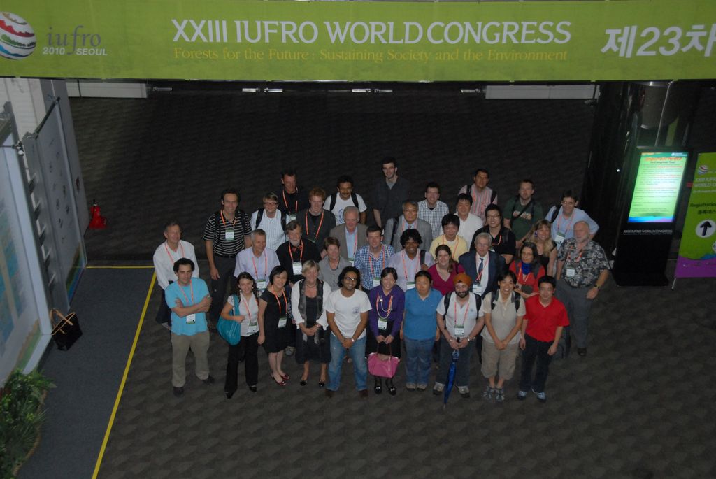 100825IUFRO_147.JPG