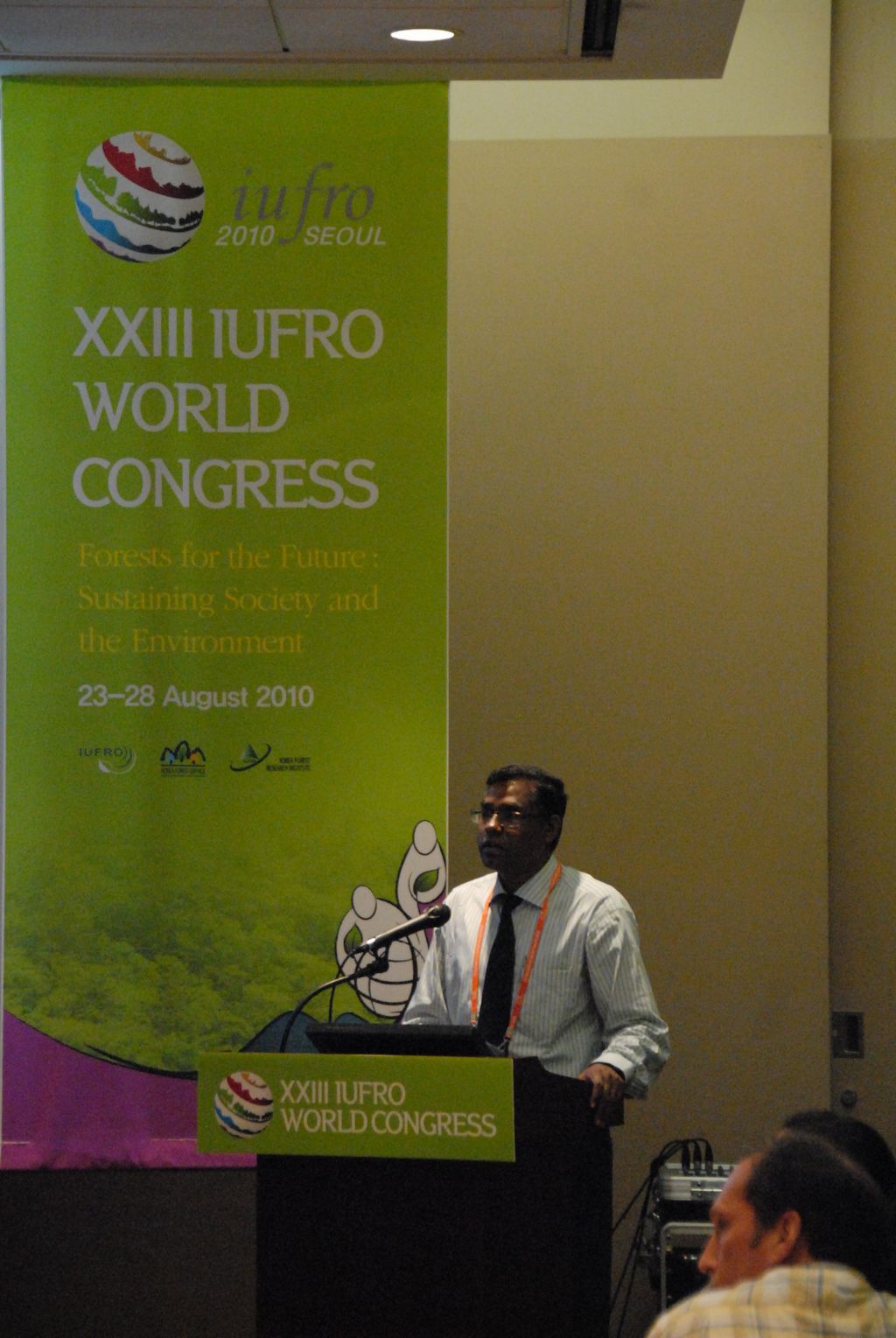 100828IUFRO_005.JPG
