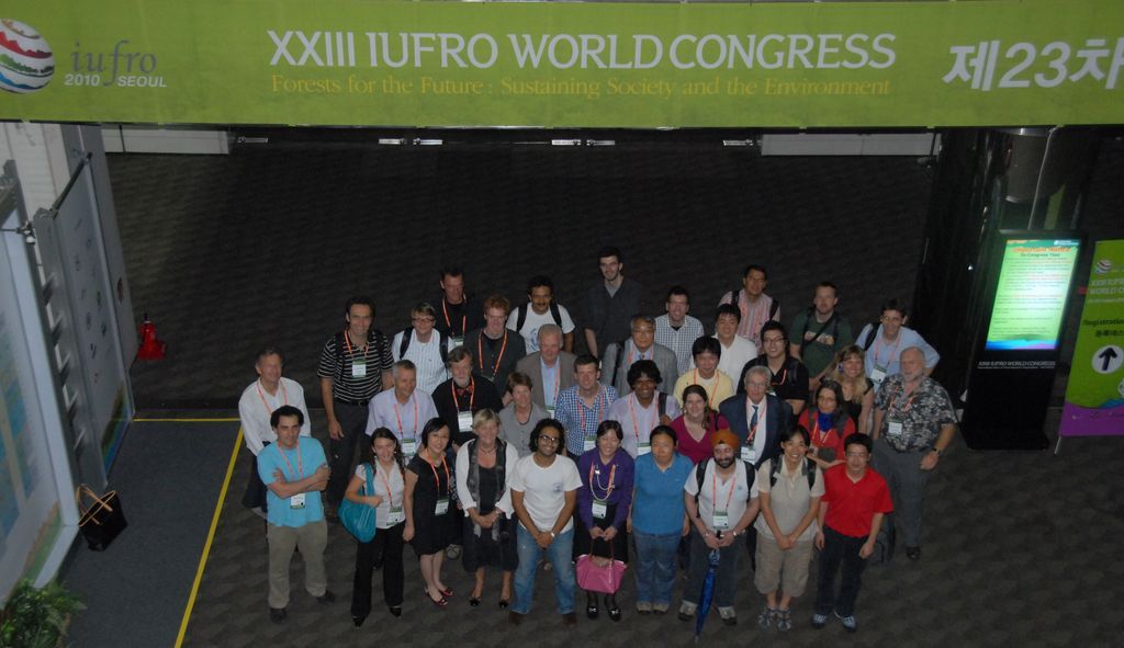 100825IUFRO_148.jpg