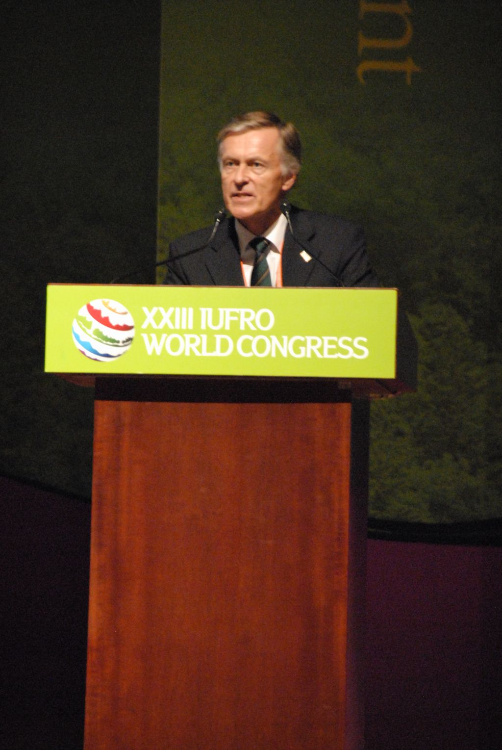 100828IUFRO_036.JPG