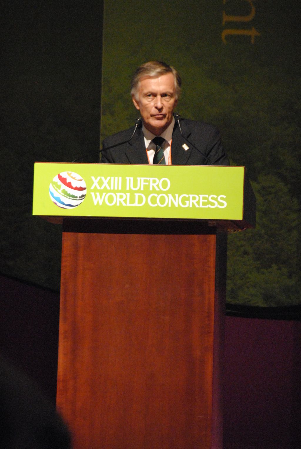 100828IUFRO_038.JPG