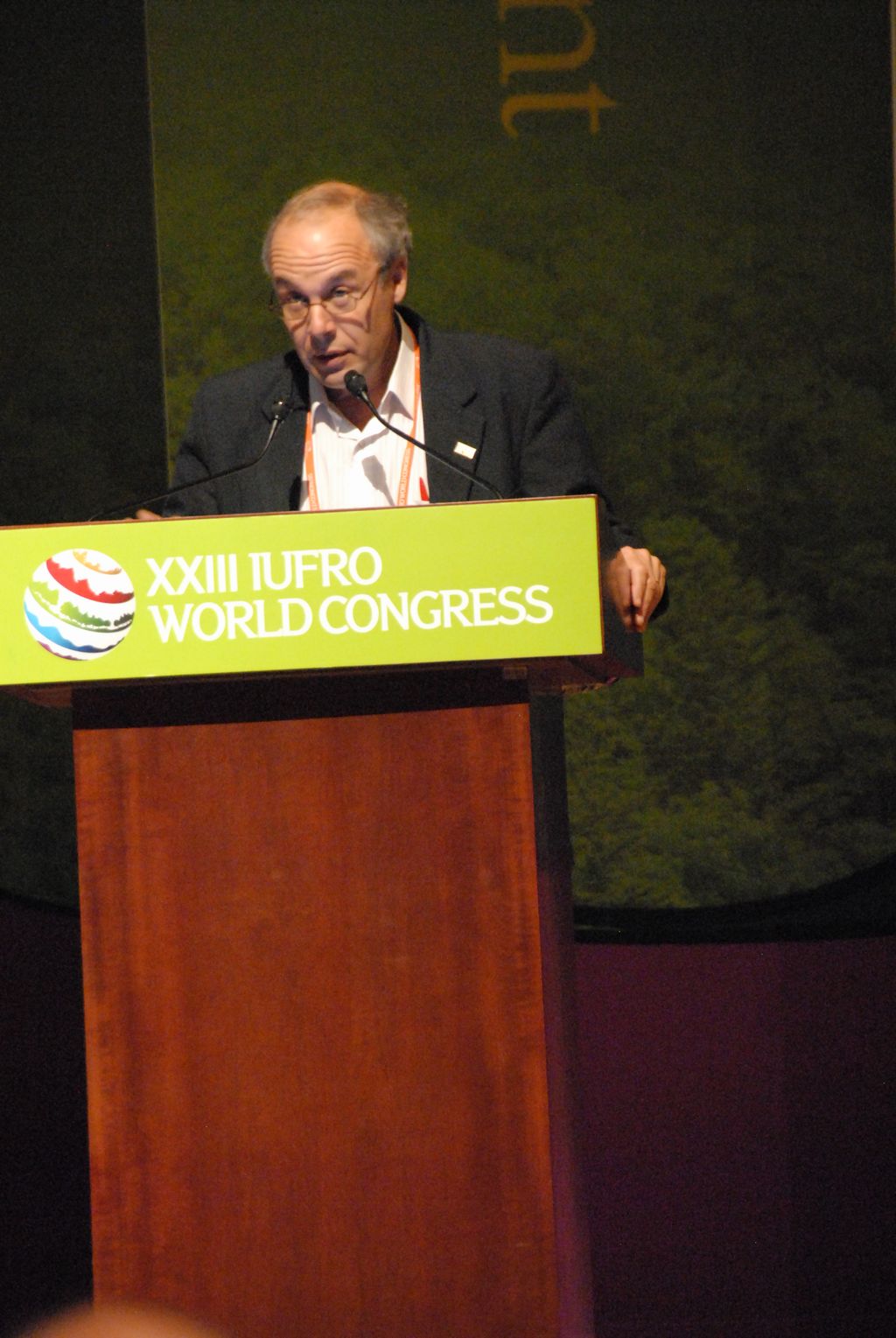 100828IUFRO_064.JPG